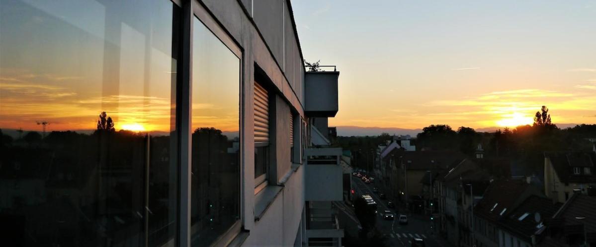 Apartamento Vue Degagee, Cuisine Moderne Et Wifi Estrasburgo Exterior foto